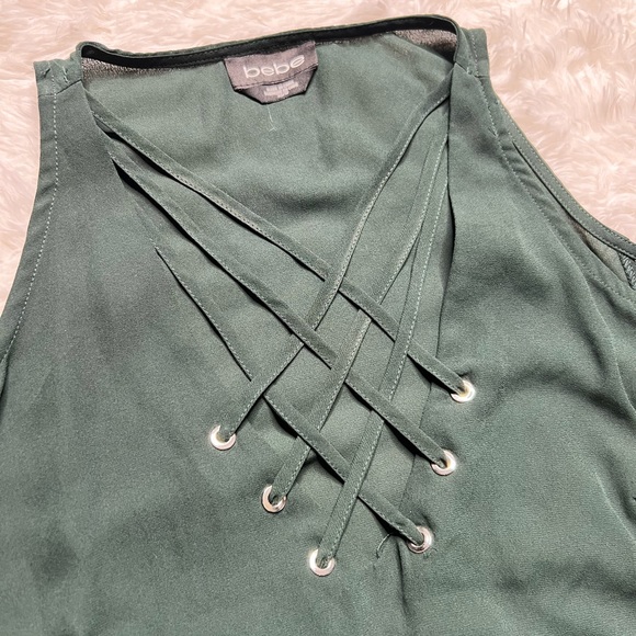 bebe Women’s Sheer Blouse with Shoulder Cut Out Size XS - Picture 3 of 6